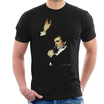 Johnny Cash Performing In London 1983 Men's T-Shirt - FotoGrafica