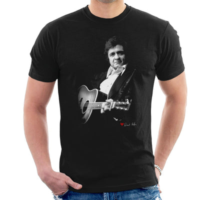 Johnny Cash Performing Guitar Shot London 1983 Men's T-Shirt - FotoGrafica