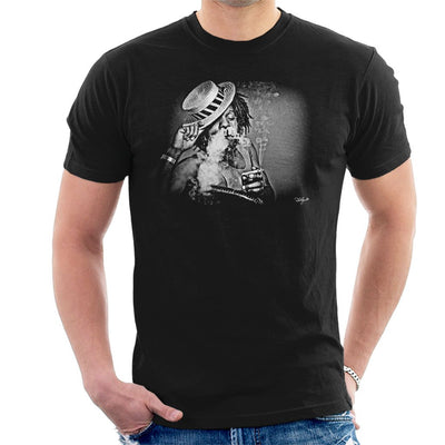 Dennis Brown Blowing Smoke Out Nose Men's T-Shirt - FotoGrafica